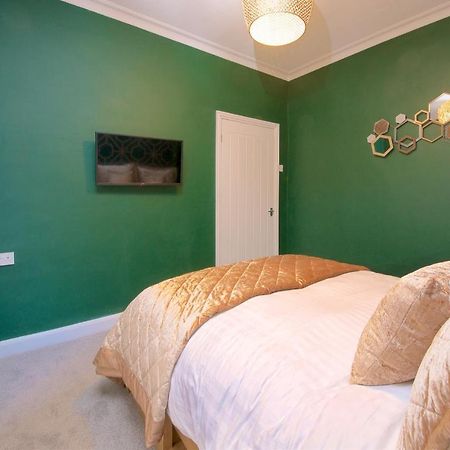 Ideal Abode Leonard Chester Bagian luar foto